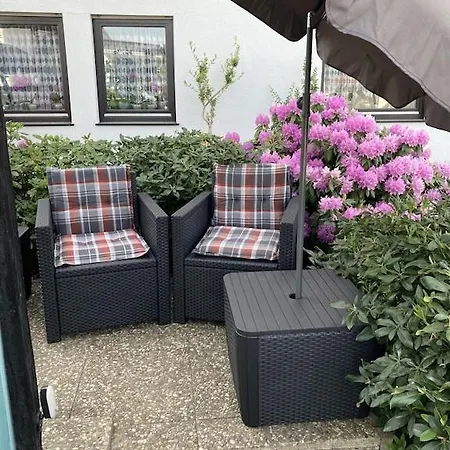 بيت للعطل Mit Sauna, Wintergarten Und Terrasse Im Schoenen Hochtaunus *
