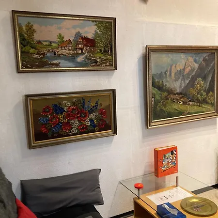 Holiday home Mit Sauna, Wintergarten Und Terrasse Im Schoenen Hochtaunus