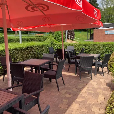 Mit Sauna, Wintergarten Und Terrasse Im Schoenen Hochtaunus *