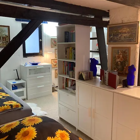 Mit Sauna, Wintergarten Und Terrasse Im Schönen Hochtaunus Ferienhaus