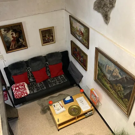 Mit Sauna, Wintergarten Und Terrasse Im Schönen Hochtaunus