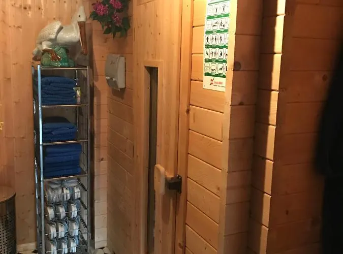 Mit Sauna, Wintergarten Und Terrasse Im Schoenen Hochtaunus