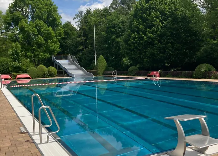 Mit Sauna, Wintergarten Und Terrasse Im Schoenen Hochtaunus Сasa de vacaciones *